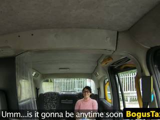 Squirting taxi brit fucked podle bogus cabbie: volný vysoká rozlišením porno 53