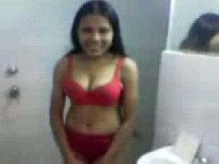 Hot Indian Girl Remove Her Bra And Sho...