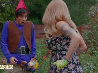 Lil humpers - seksual jana joslyn james lawn gnome comes to life