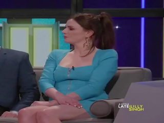 Aisling bea - leggy wearing o mini rochie, porno ef | xhamster