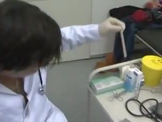 Turkin Beim Frauenarzt, Free Anal Porn Video 1d