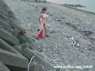 Hiiglane tee cone fuck juures a avalik rand