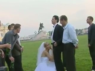 新娘 他妈的 在 公 后 婚礼
