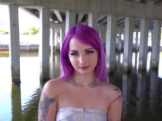Goth teen mit purple haar gets gefickt