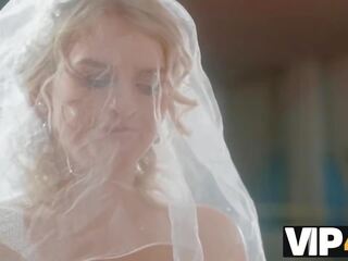 Baru video 2024-01-26 13 45 18: perkahwinan si rambut perang lucah feat. kristy waterfall oleh vip4k
