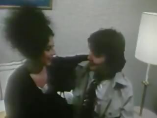 Hotel rrugaçe 1975: falas sexing porno video b5