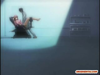 Pikkuruinen anime sairaanhoitaja gets ketjutettu kohteeseen the ceiling ja kovacorea perseestä