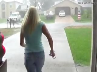 Heather 再生 で ザ· 雨, フリー フリー 雨 ポルノの ビデオ 87
